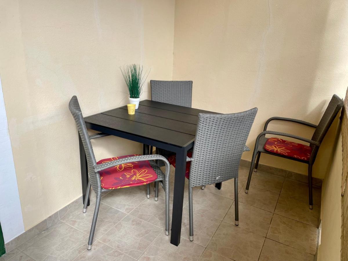 Apartments Antonija Punta Skala Next To Falkensteiner Resort ペトルチャネ エクステリア 写真