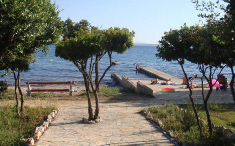 Apartments Antonija Punta Skala Next To Falkensteiner Resort ペトルチャネ エクステリア 写真