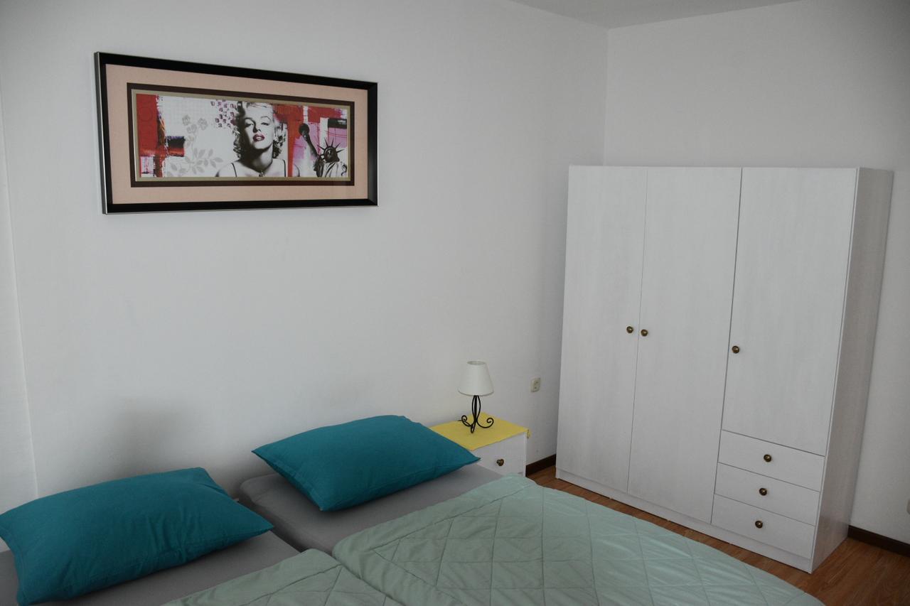 Apartments Antonija Punta Skala Next To Falkensteiner Resort ペトルチャネ エクステリア 写真