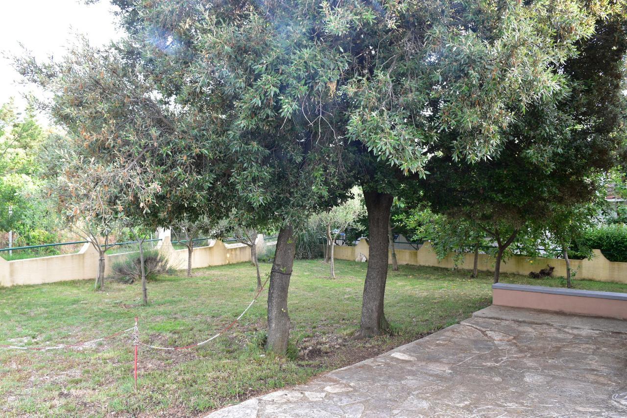 Apartments Antonija Punta Skala Next To Falkensteiner Resort ペトルチャネ エクステリア 写真